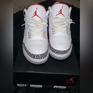 Selling Jordan 3 Hall Of Fames size 8.5